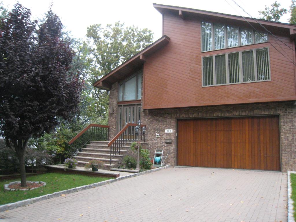 129 PALISADE AVE