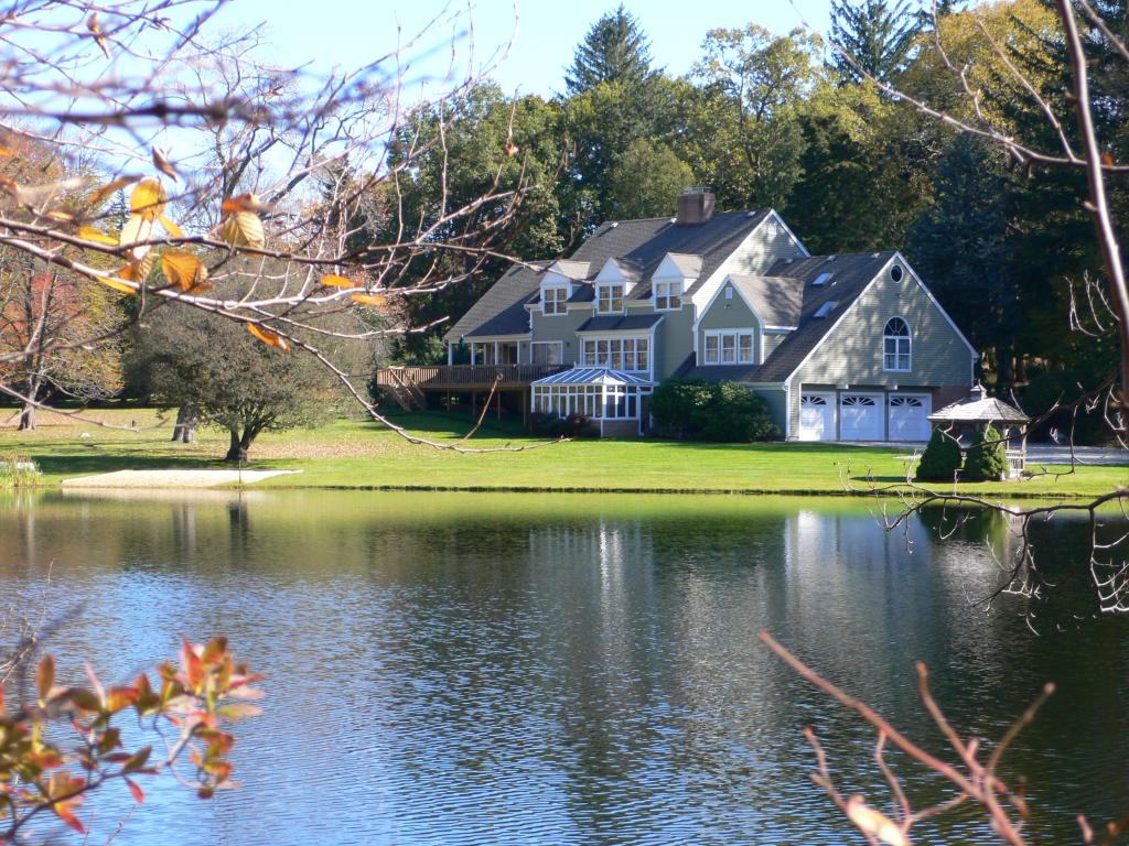 209 OLD BEACH GLEN RD