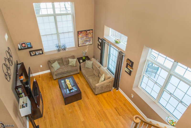 186 Walnut St, Unit 111, Bloomfield Township, NJ 07003