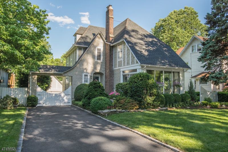 649 Ridgewood Ave, Bloomfield Township, NJ 07043