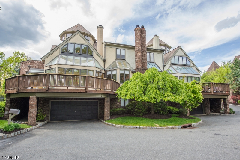 4 Kips Rdg C0004, Montclair Township, NJ 07042