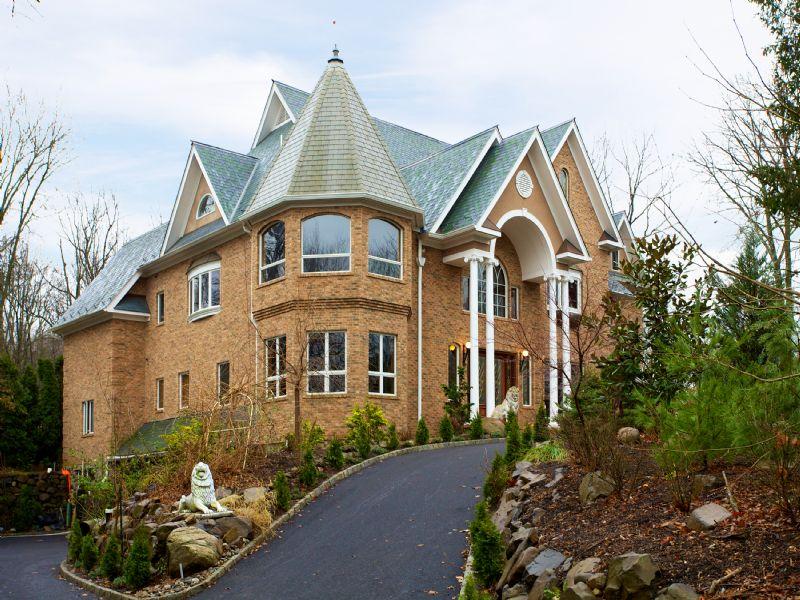 Livingston Twp., NJ - $2,200,000