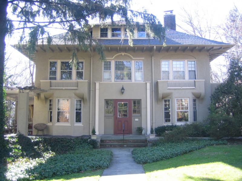 Maplewood Twp., NJ - $795,000