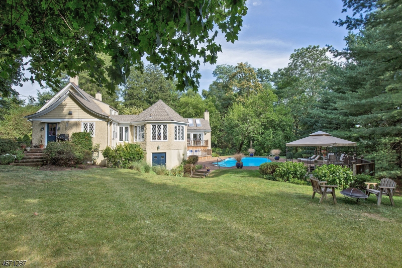 Sold 39 Childs Rd, Bernardsville, NJ 07924 3 Beds / 4 Full Baths 736,250
