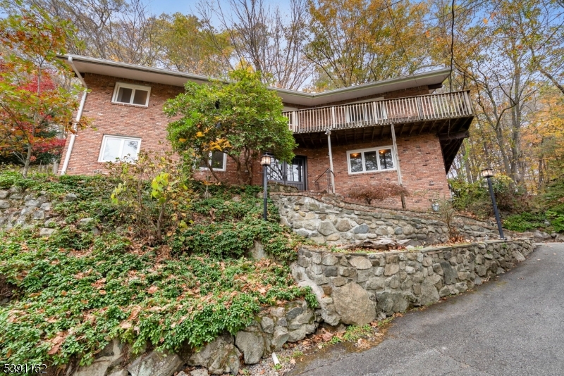 Ringwood Boro, NJ 07456,324 Cupsaw Dr