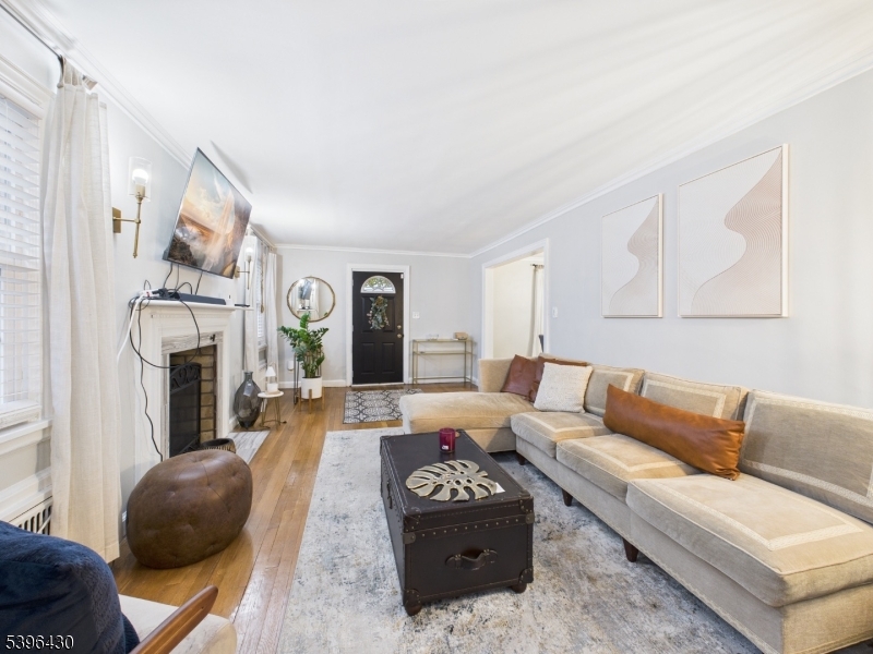 Linden City, NJ 07036,402 W Gibbons St