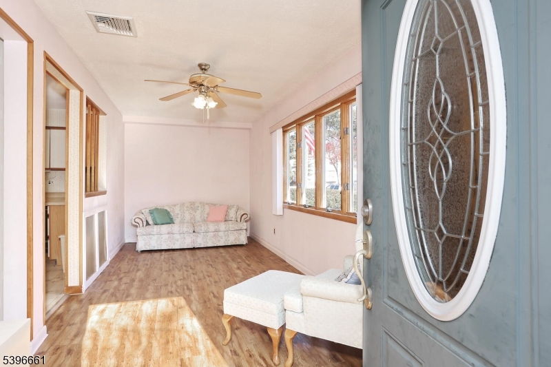 Hawthorne Boro, NJ 07506,128 9Th Ave