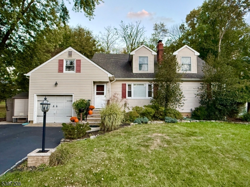107 Meadow Rd, Clark Twp., NJ 07066