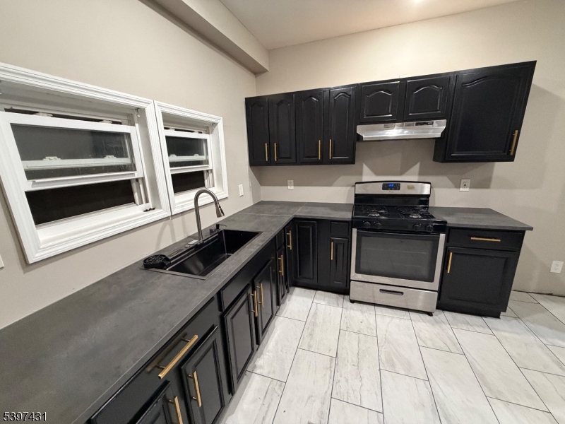 Newark City, NJ 07108,134-136 Osborne Ter