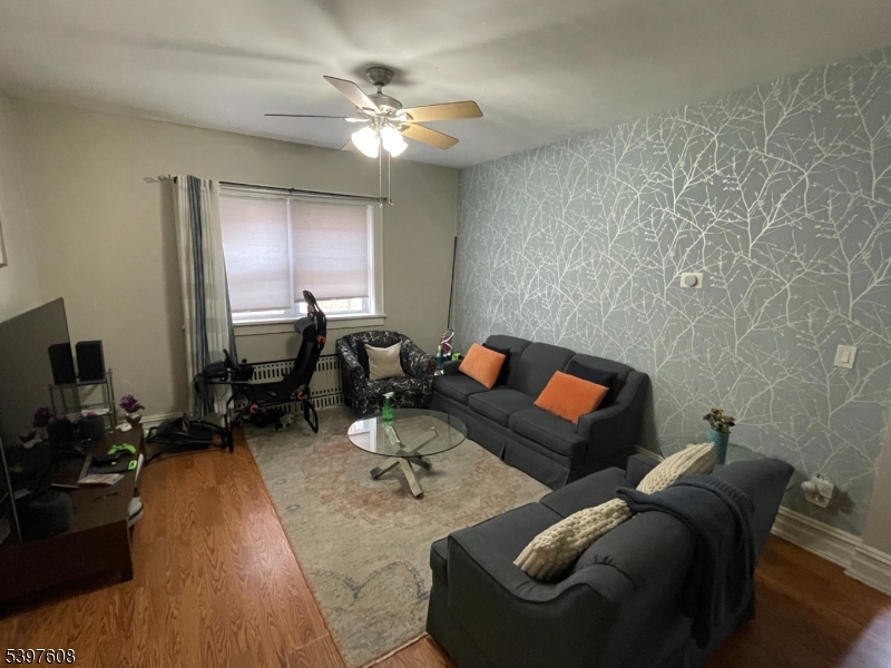 Passaic City, NJ 07055,25 Park Ave