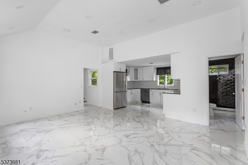 Jefferson Twp., NJ 07849,67 Nolans Point Rd