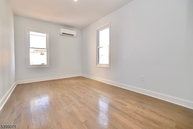 Newark City, NJ 07108,216 Peshine Ave