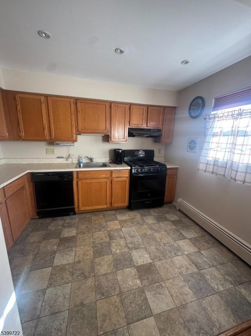 Wayne Twp., NJ 07470,39A Atherton Ct #A