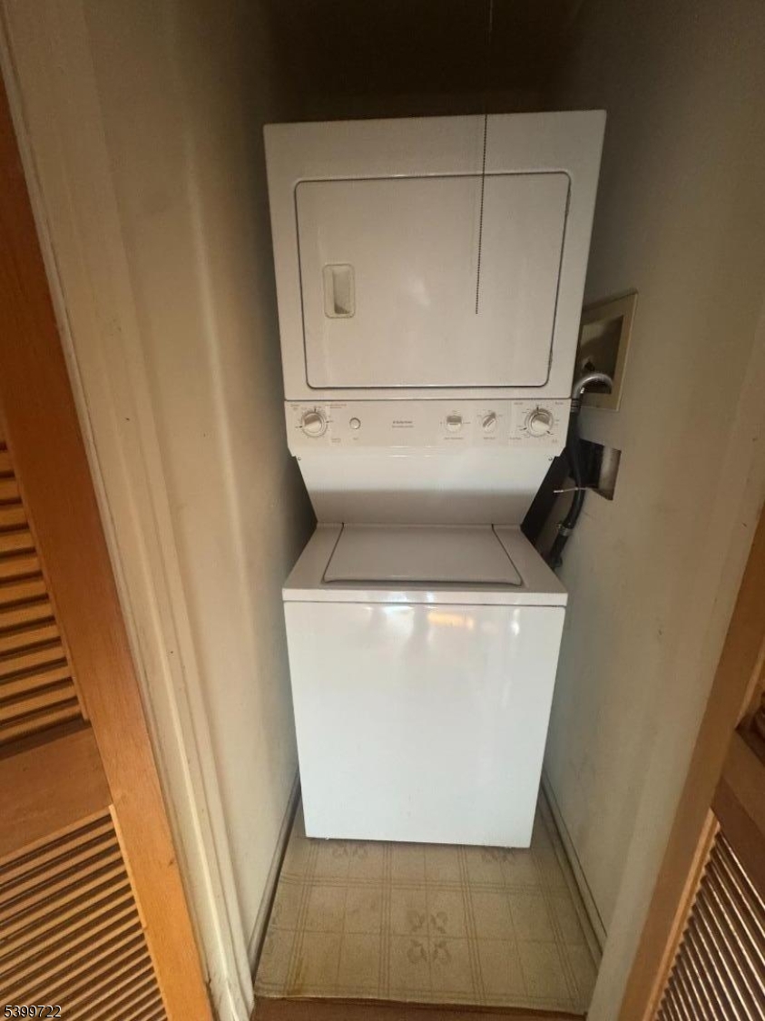 Wayne Twp., NJ 07470,39A Atherton Ct #A