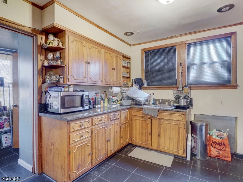 Irvington Twp., NJ 07111,140 Carolina Ave