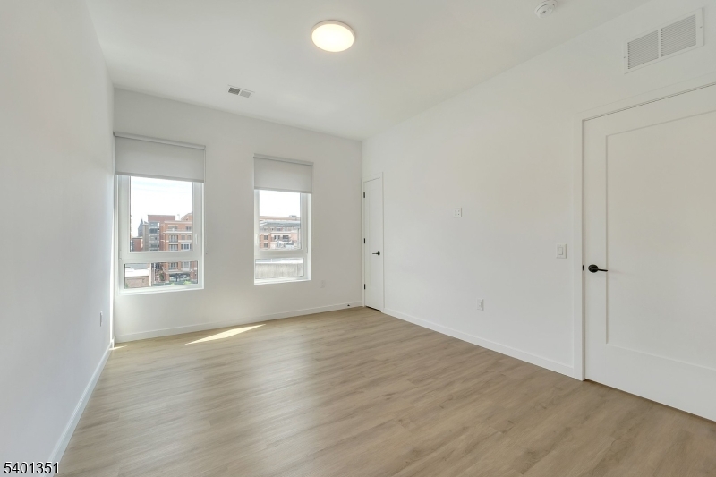 Morristown Town, NJ 07960,22 Schuyler Pl #201