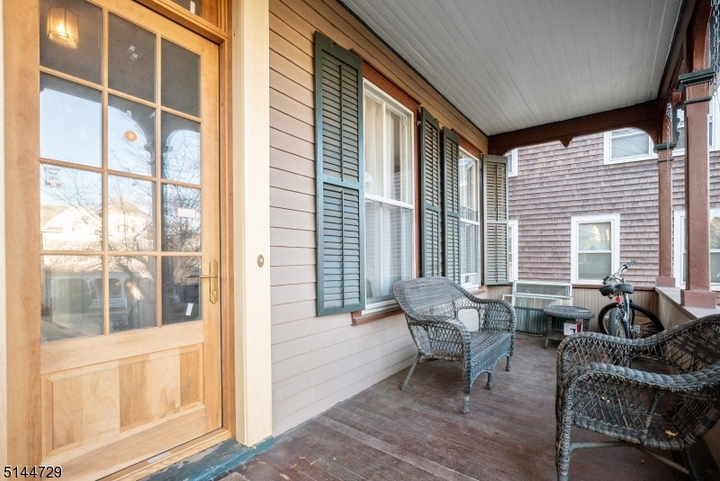 Morristown Town, NJ 07960,17 Hill St