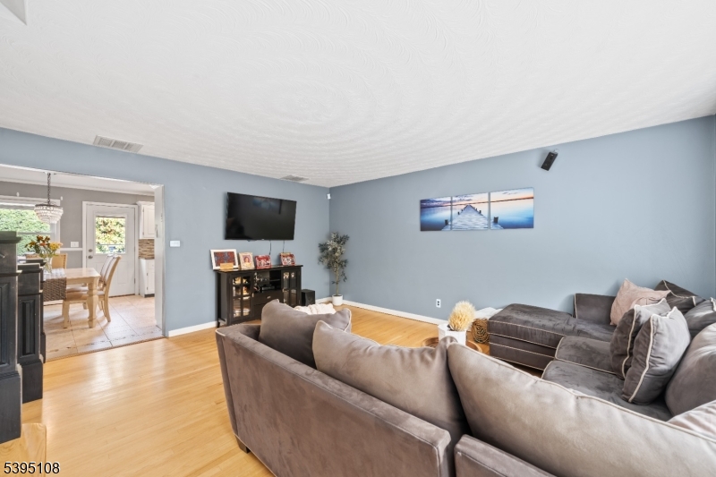 Nutley Twp., NJ 07110,156 Margaret Ave