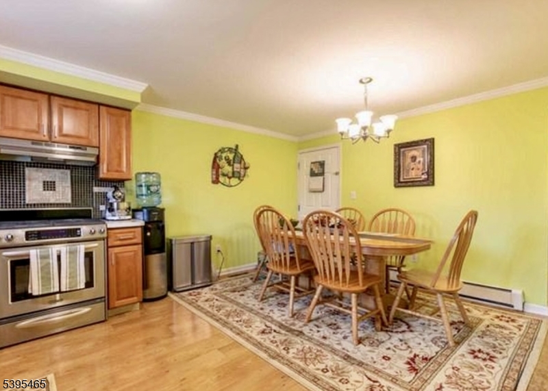 Elmwood Park Boro, NJ 07407,128 Lee St #1