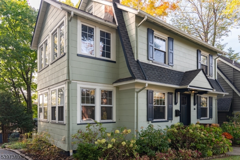 Bloomfield Twp., NJ 07003,36 Clarendon Pl