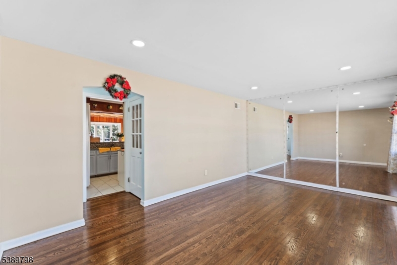 Passaic City, NJ 07055,49 Ackerson Pl