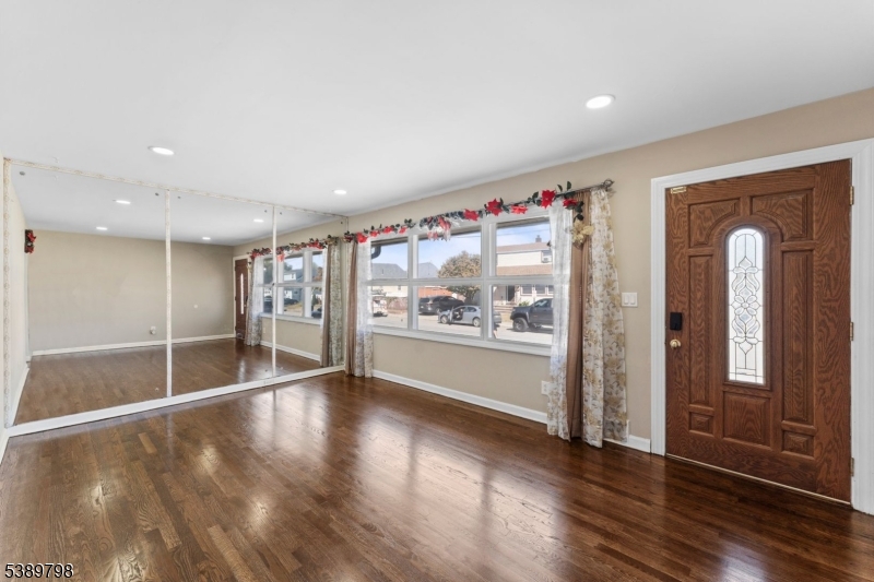 Passaic City, NJ 07055,49 Ackerson Pl