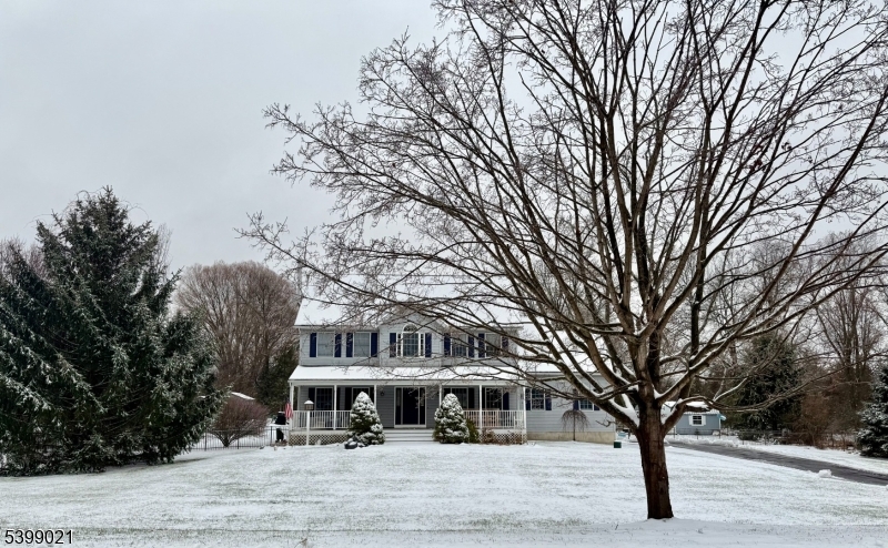 12 Patricia Ln, Lafayette Twp., NJ 07848