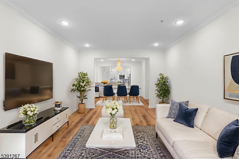 118 Forest Dr #118, Piscataway Twp., NJ 08854