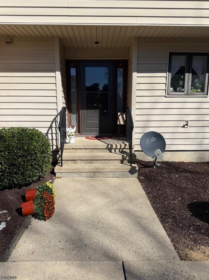 Andover Twp., NJ 07848,11 Cheyenne Rd