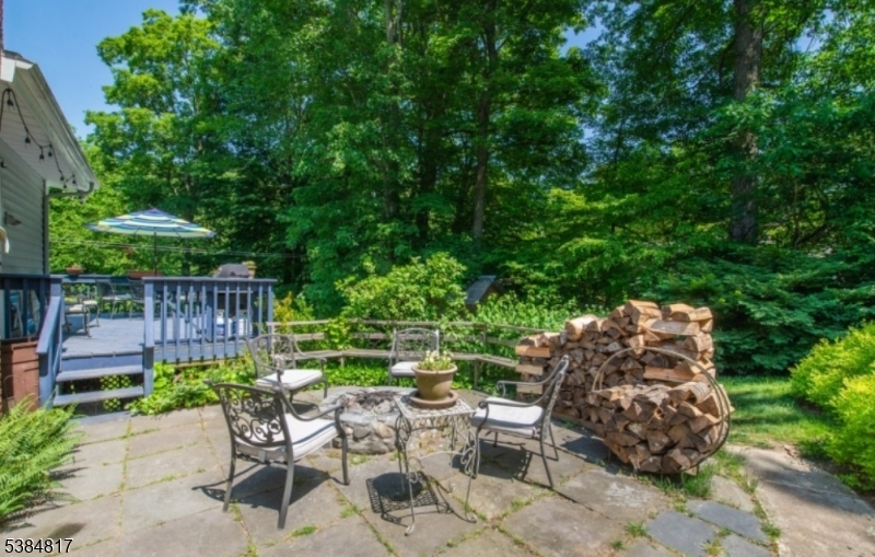 10 Judith Ann Dr, Ringwood Boro, NJ 07456