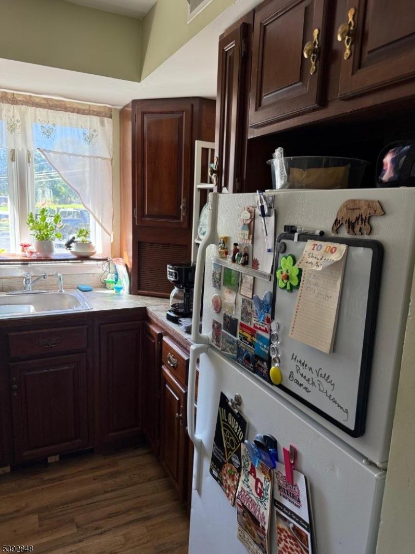 Andover Twp., NJ 07848,11 Cheyenne Rd