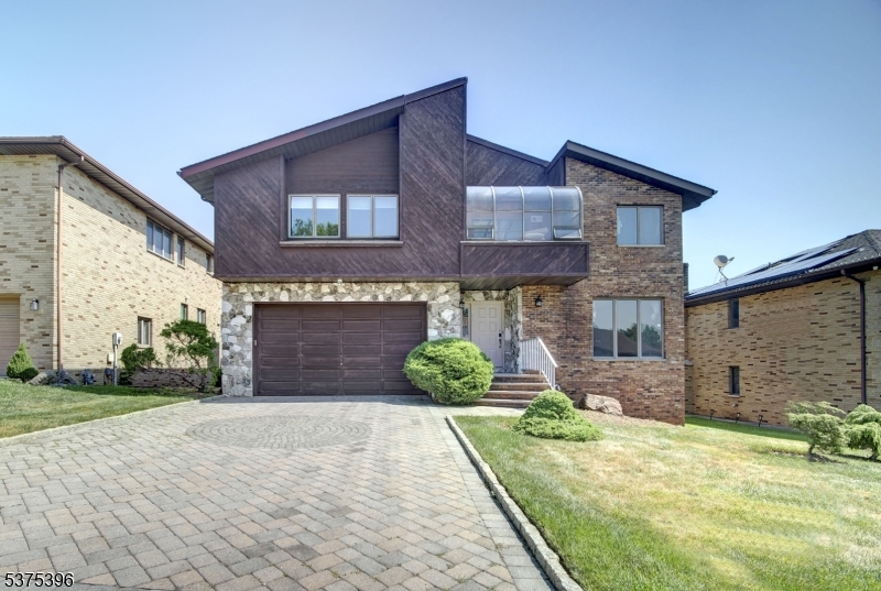 Clifton City, NJ 07013,18 Jani Ct