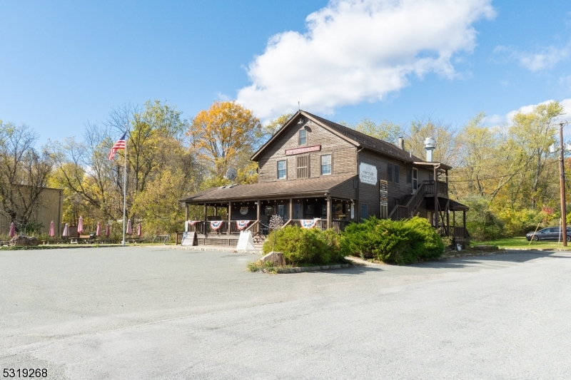 Sandyston Twp., NJ 07826,283 Route 206