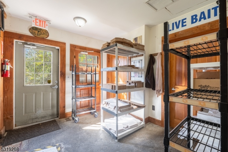 Sandyston Twp., NJ 07826,283 Route 206