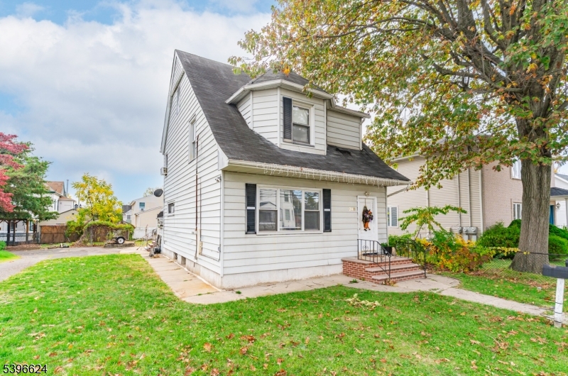 Clifton City, NJ 07014,249 Delawanna Ave