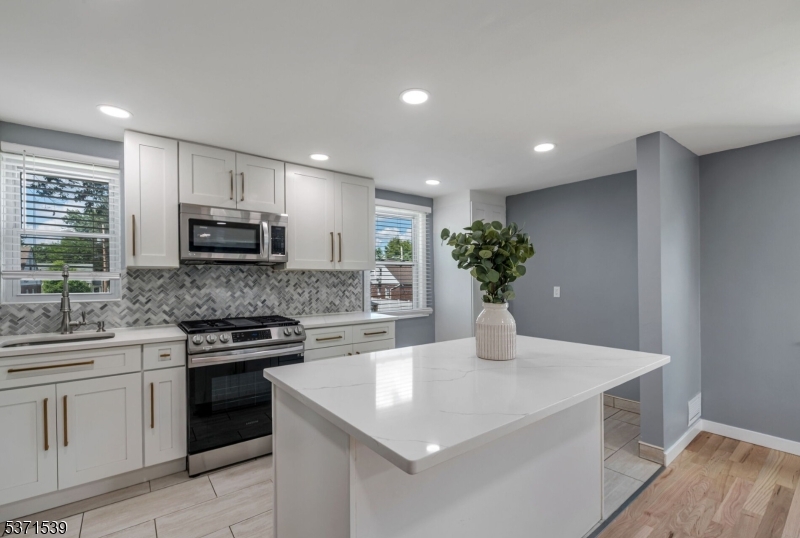 47 Ekings Ave, Hawthorne Boro, NJ 07506