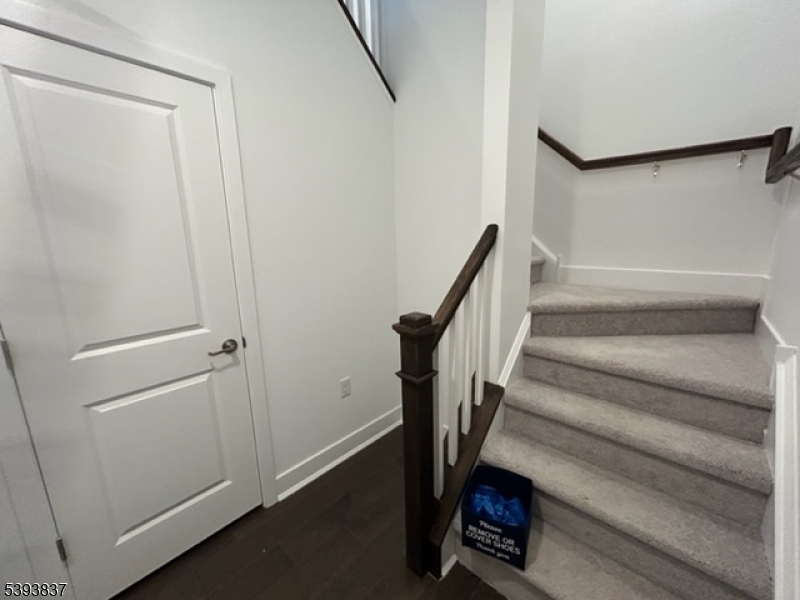 Little Falls Twp., NJ 07424,10 Harvest Way