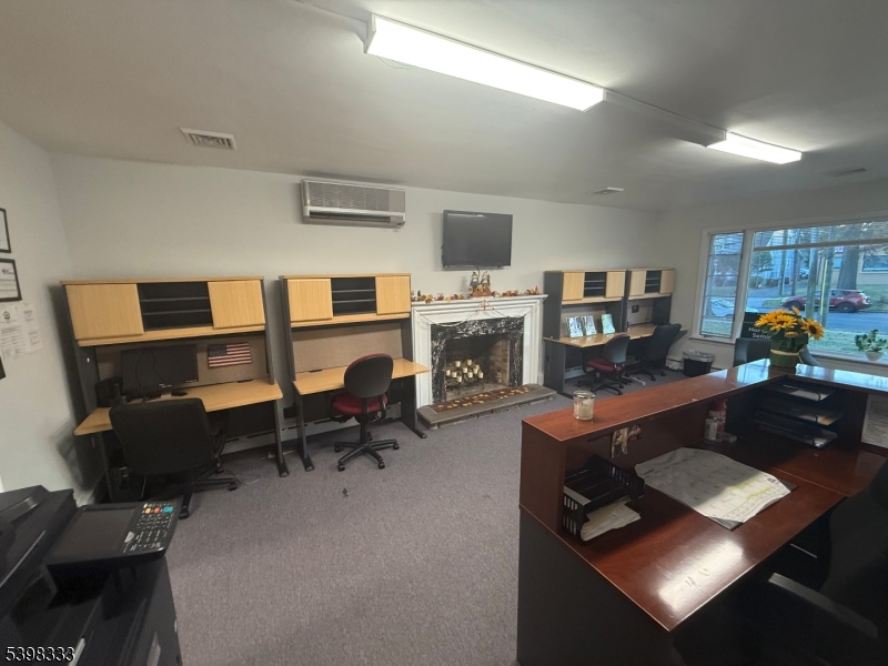 Linden City, NJ 07036,918 N Wood Ave