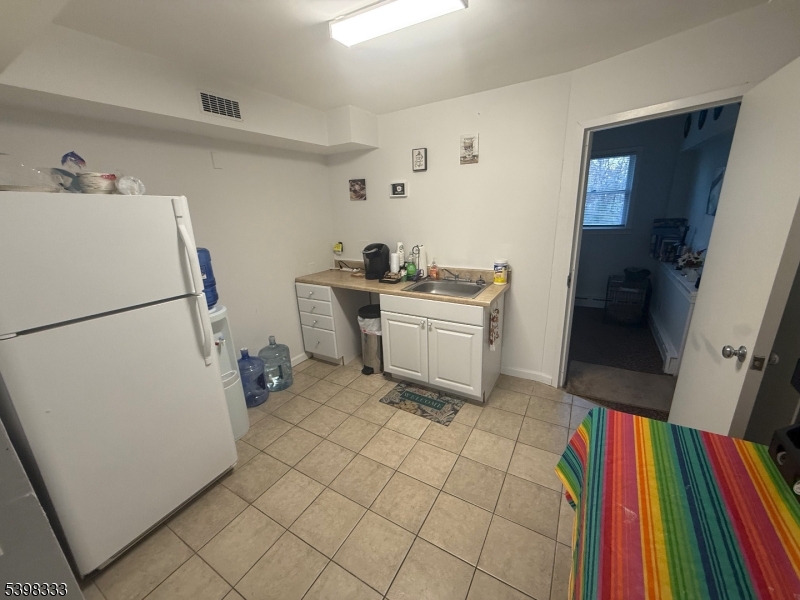 Linden City, NJ 07036,918 N Wood Ave