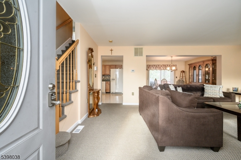 Rahway City, NJ 07065,139 Murray St