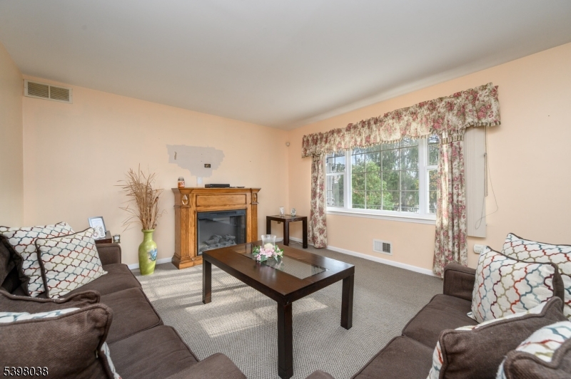 Rahway City, NJ 07065,139 Murray St