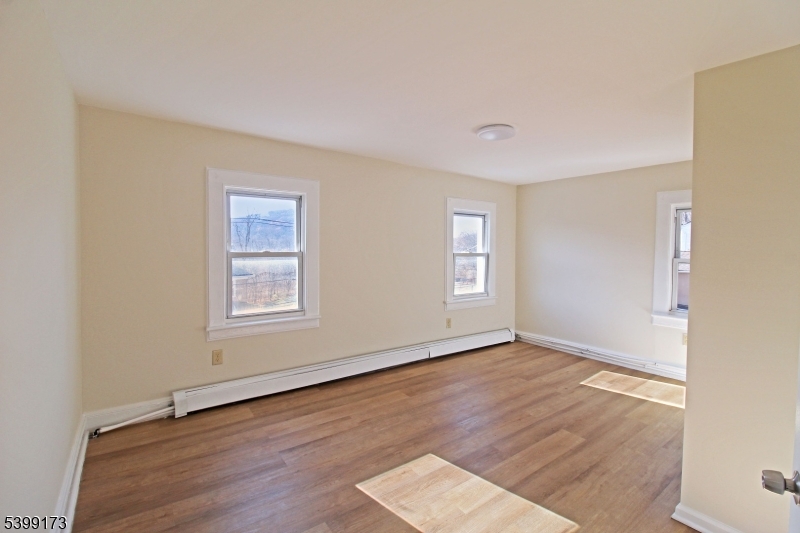 Wharton Boro, NJ 07885,87 W Dewey Ave