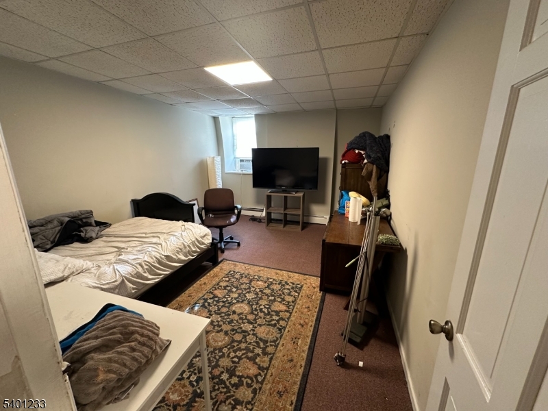 Madison Boro, NJ 07940,17 Waverly Pl #9