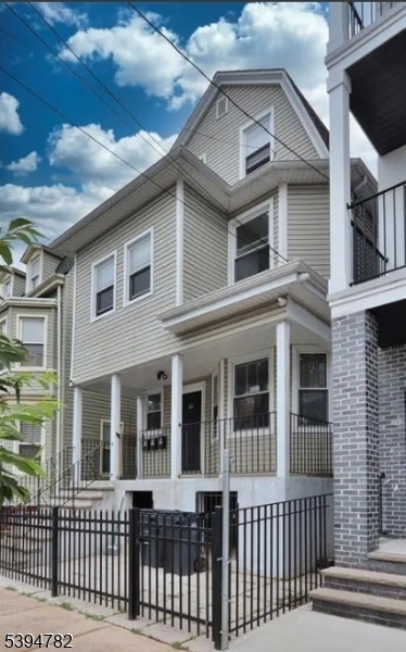 60 S 12Th St #3, Newark City, NJ 07107