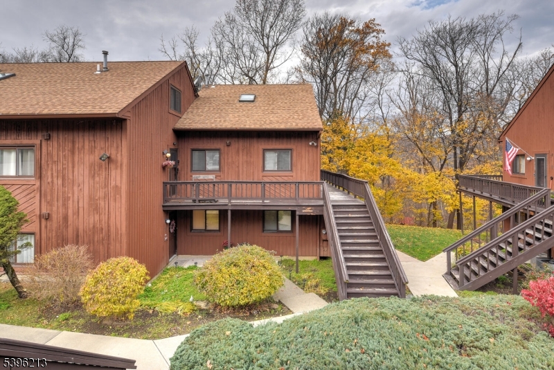 Vernon Twp., NJ 07462,3 Powderhorn Ct #2