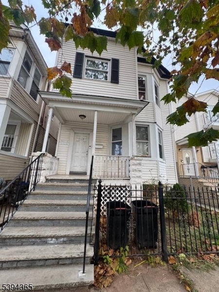 537 S Park St, Elizabeth City, NJ 07206