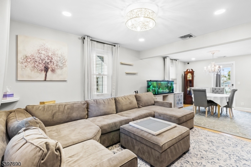 Maywood Boro, NJ 07607,862 Grant Ave