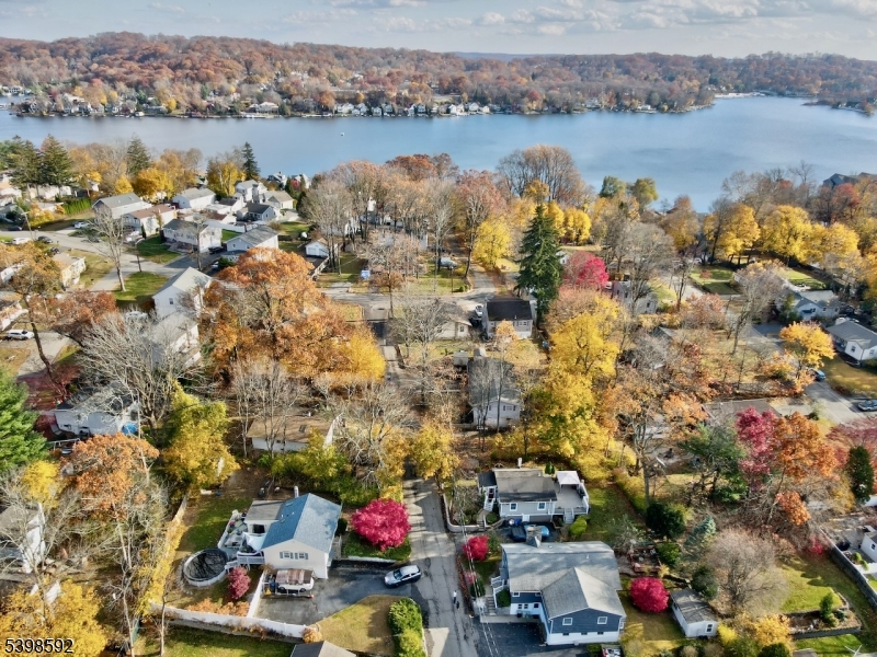 Hopatcong Boro, NJ 07843,22 Innis Ave