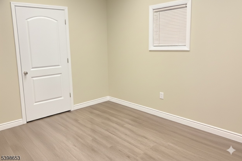 Totowa Boro, NJ 07512,442 Union Blvd