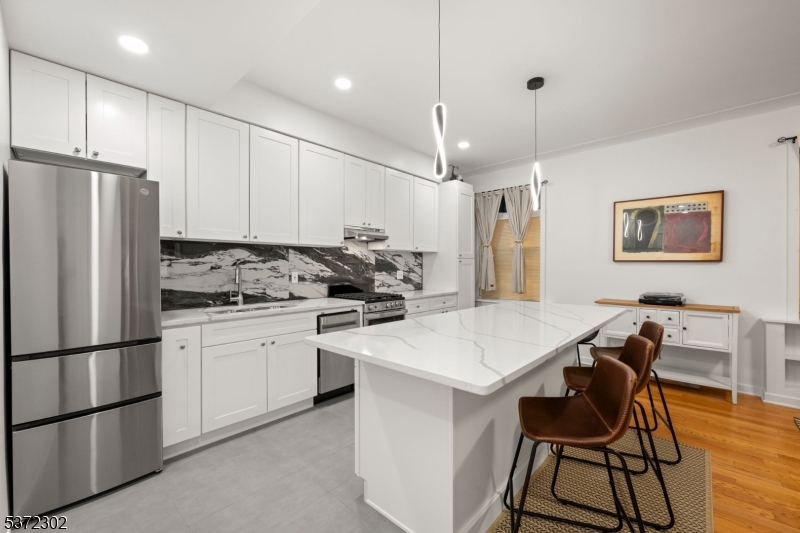 West New York Town, NJ 07093,6015 Kennedy Blvd #5A